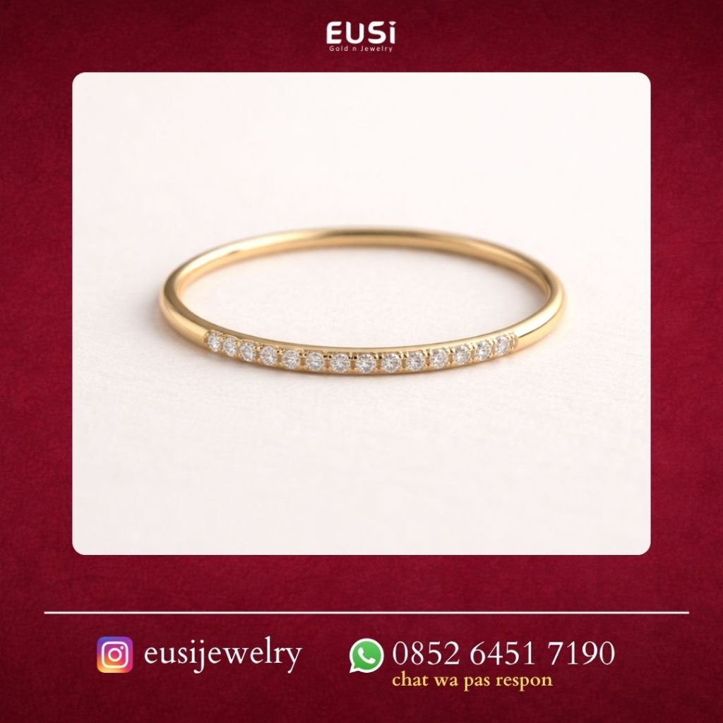 Cincin dengan Berlian Kecil Eusi Jewelry